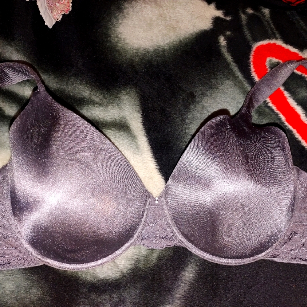 Purple/grey under wire bra